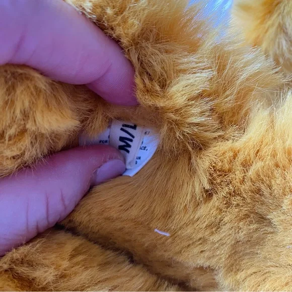 NWOT Anthropologie Faux Fur Slippers in Yellow - Picture 8 of 10